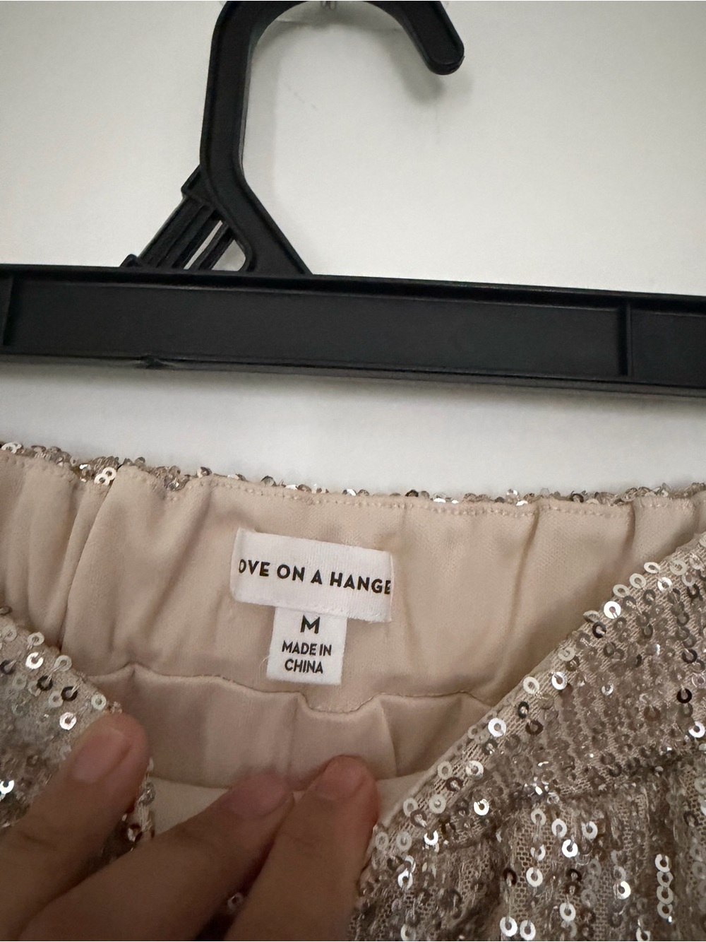 Love on a hanger sequin gold pull on mini skirt - Picture 3 of 5